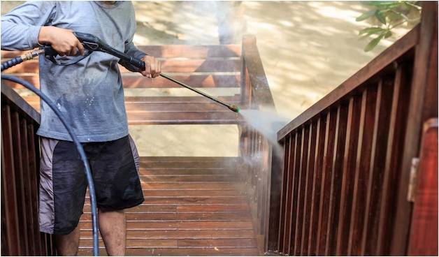 House Pressure Washing