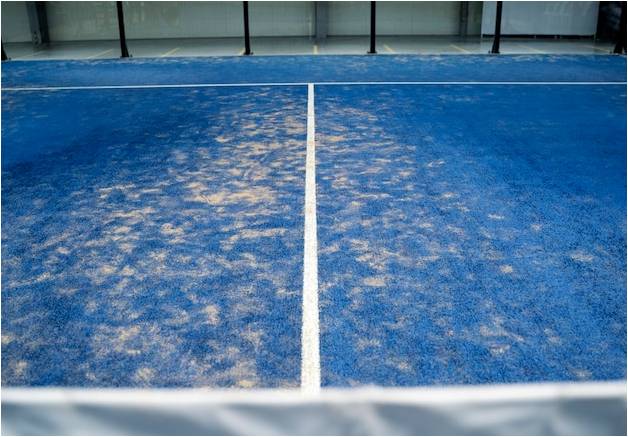 Tennis court cleaning